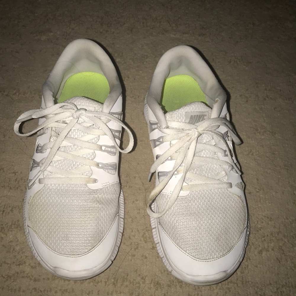 White Nike Pros 5.0